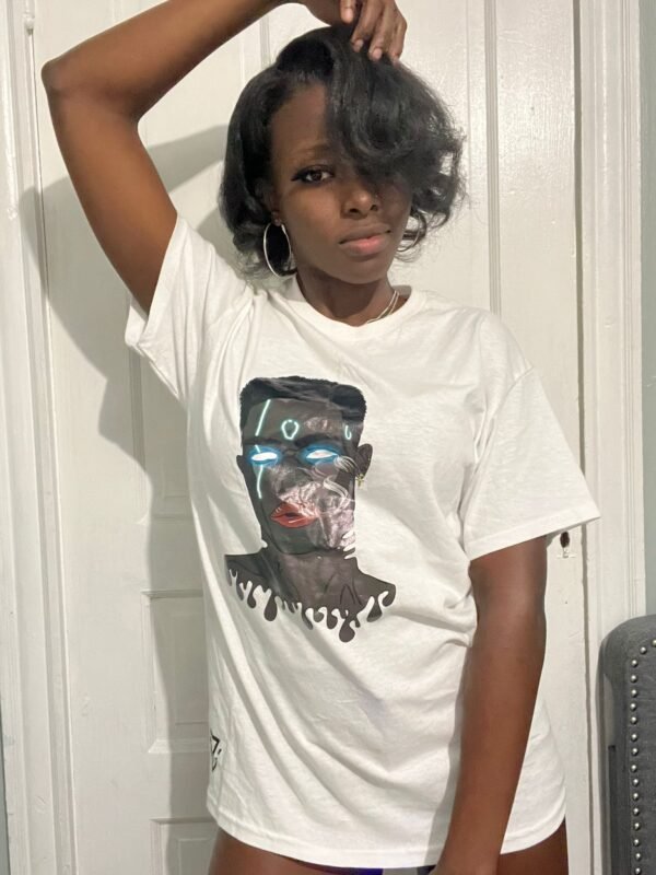 King Graphic Tee - Image 3